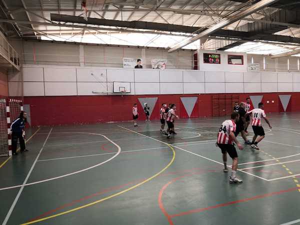 Fotografia tomada fuera de Pabellón Polideportivo Vicente Molina Puçol - Complex esportiu en Puçol, Valencia