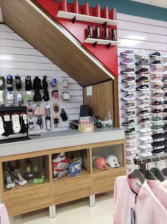 Fotografia tomada fuera de Marcos-Campeón Casariche - Tienda de deportes en Casariche, Sevilla