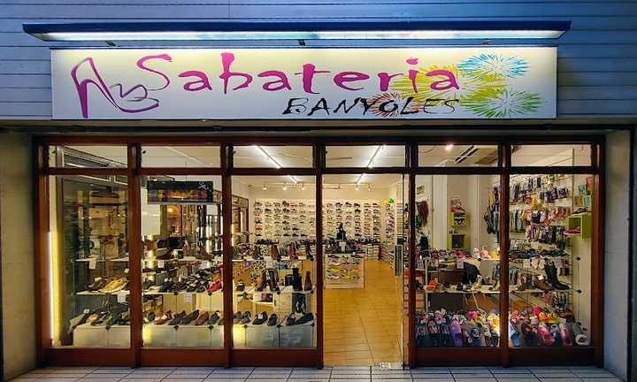 Fotografia tomada fuera de Sabateria Banyoles - Comercio en Banyoles, Girona