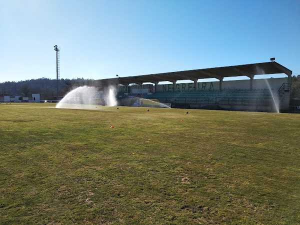 Fotografia tomada fuera de Campo de fútbol Jesús García Calvo - Campo de fútbol en Negreira, A Coruña