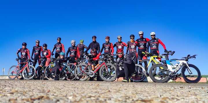 Fotografia tomada fuera de Club Triatlón Caracoles Azuqueca - Club deportivo en Azuqueca de Henares,  Guadalajara