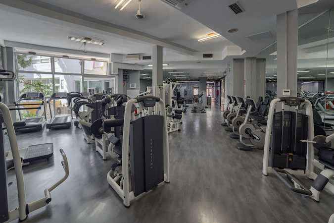 Fotografia tomada fuera de Gimnasio Iron Salfer - Gimnasio en Zaragoza, Zaragoza
