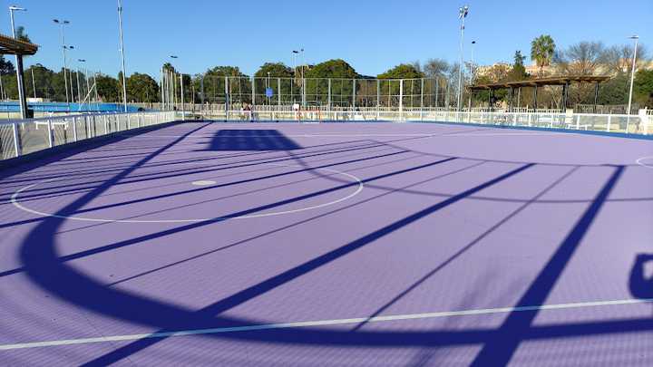 Fotografia tomada fuera de Zona Multideportiva de Chapín - Centro deportivo en Jerez de la Frontera, Cádiz