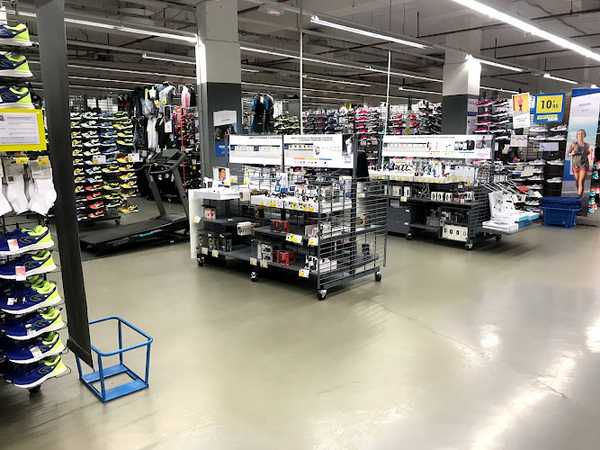 Fotografia tomada fuera de Decathlon Grancasa - Tienda de deportes en Zaragoza, Zaragoza
