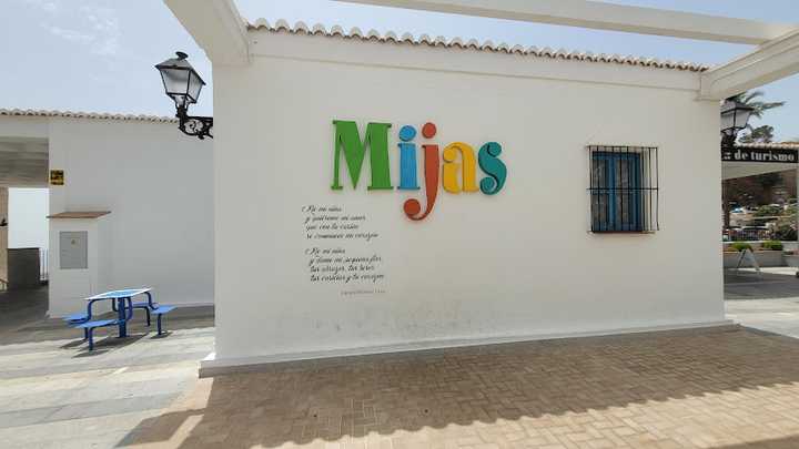 Fotografia tomada fuera de Ayuntamiento de Mijas Gimnasio - Gimnasio en Mijas, Málaga