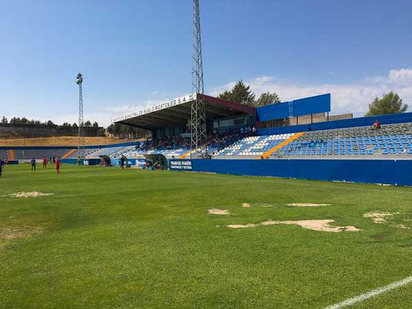 Fotografia tomada fuera de Estadio Municipal El Soto - Estadio en Móstoles, Madrid