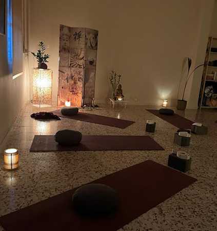 Fotografia tomada fuera de Espacio Auroyoga - Centro de yoga en Coria del Río, Sevilla