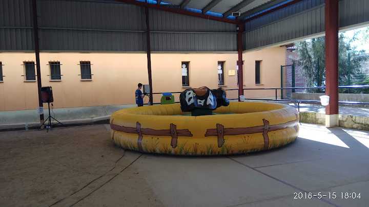 Fotografia tomada fuera de Pabellón Coreses - Gimnasio en Coreses, Zamora