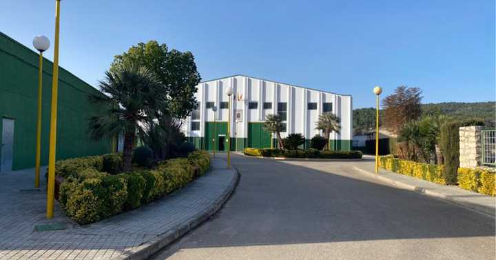 Fotografia tomada fuera de Pabellón Polideportivo Municipal de Navarrés - Polideportivo en Navarrés, Valencia