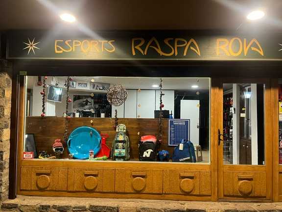 Fotografia tomada fuera de Lloguer Esports Raspa Roia - Botiga d'articles esportius en Pla de l'Ermita, Lérida